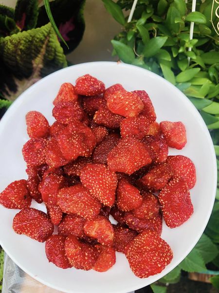 DÂU TÂY SẤY DẺO HỦ 250GR