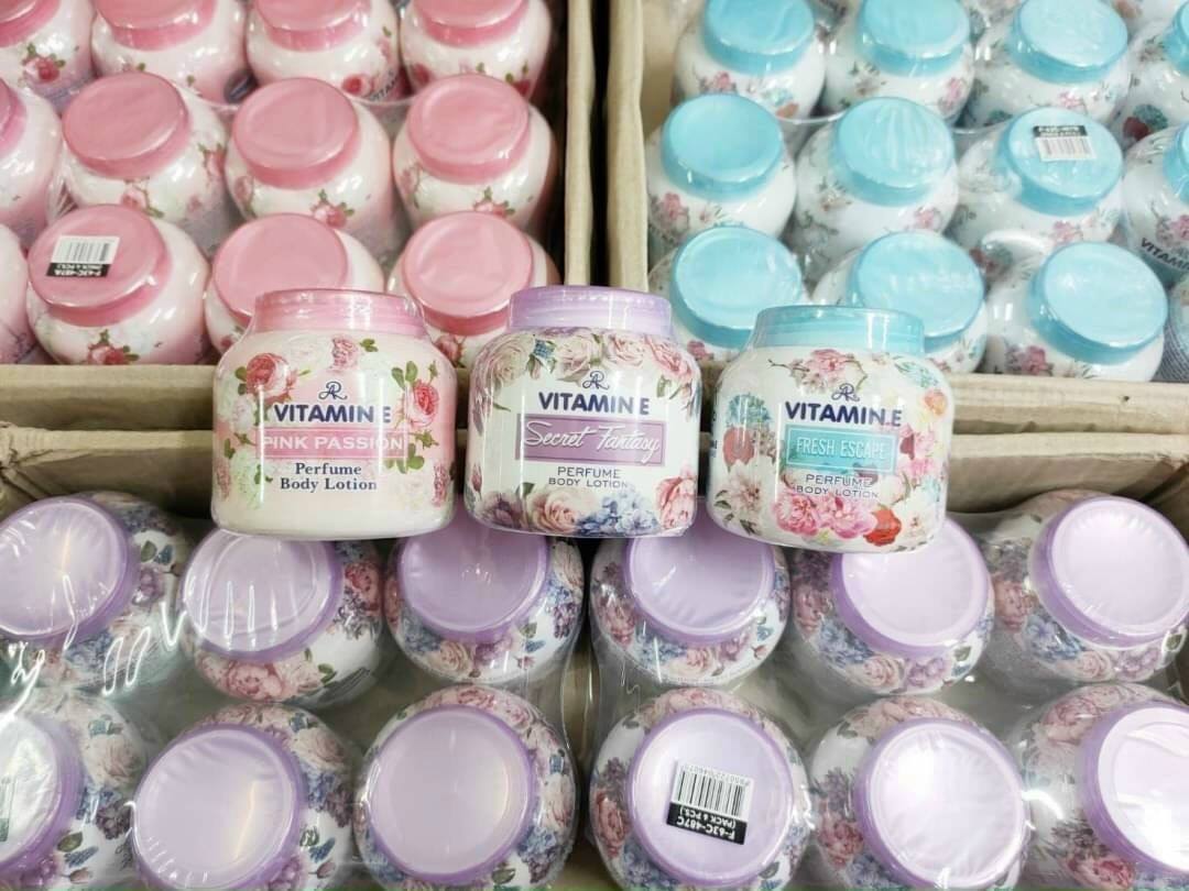 Kem Body Hương Nước Hoa VITAMIN E Thái Lan