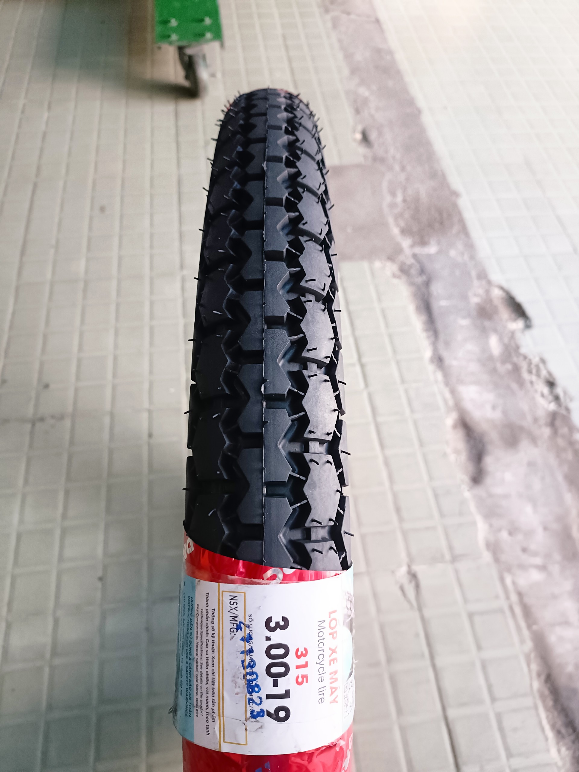 Vỏ/Lốp Xe Ba Gác (Dùng Săm) 300-19