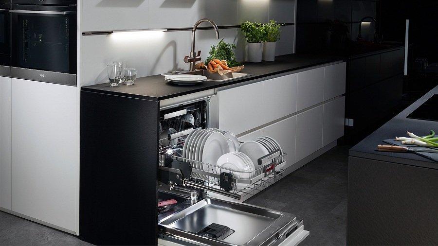 Máy Rửa Bát Bosch SMS88TI03E