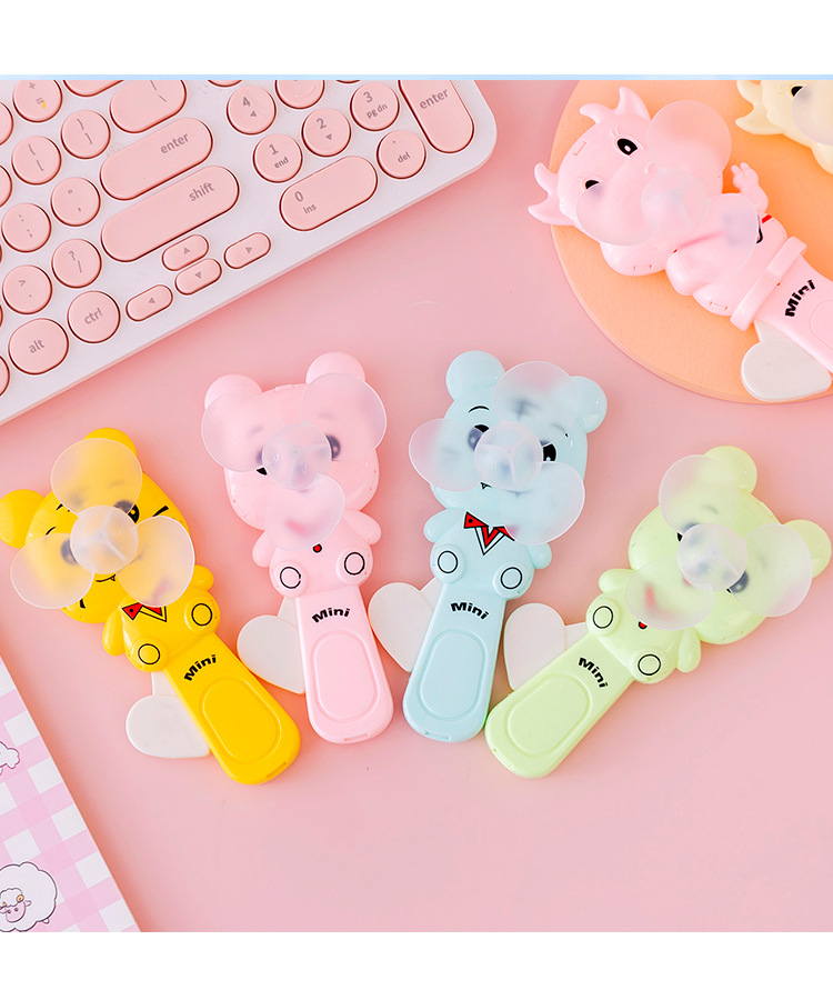 Quạt mini bóp tay dễ thương cho bé cầm chơi