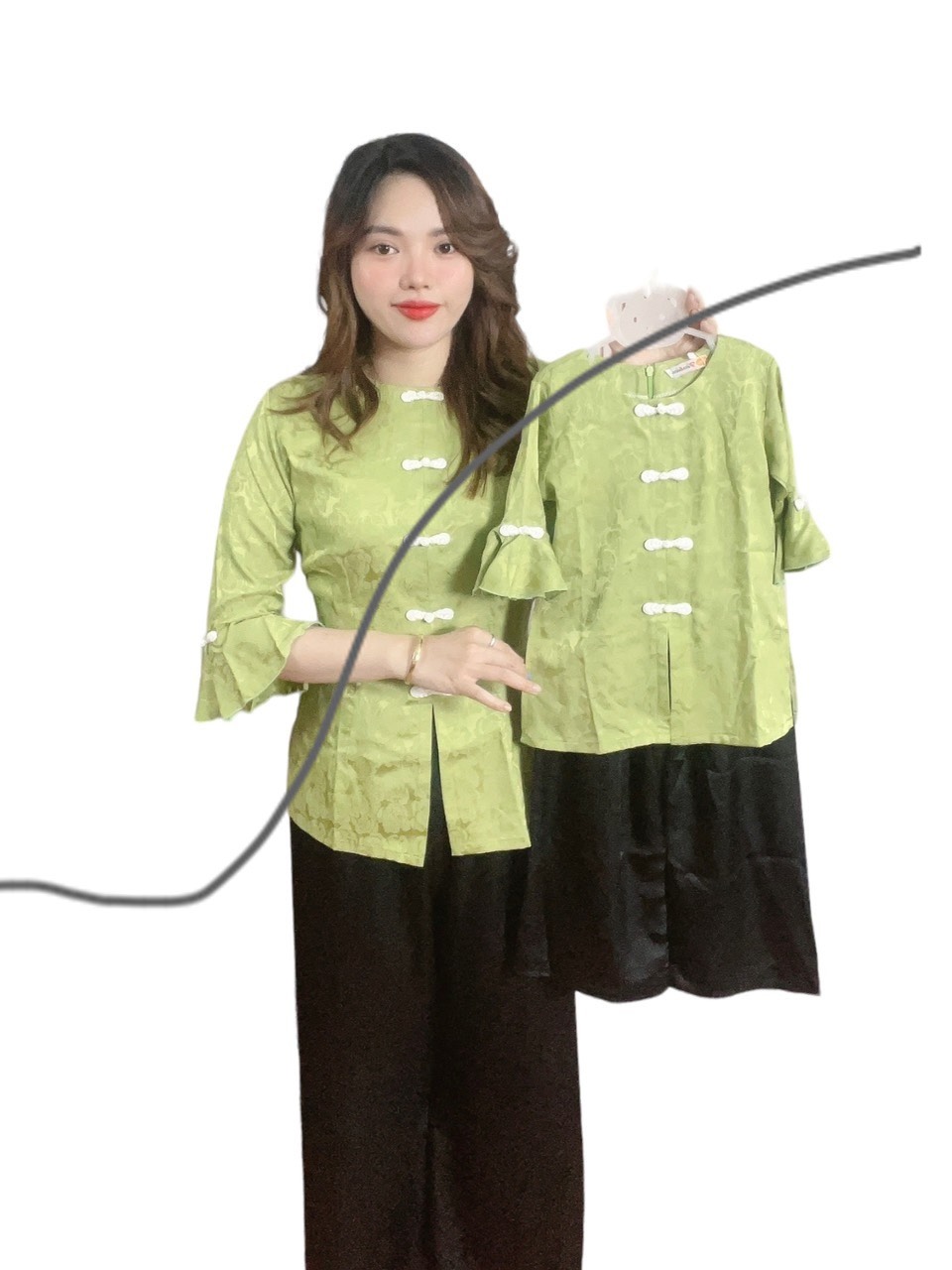 ÁO BÀ BA CÁCH TÂN CÚT TÀU MẸ VÀ BÉ