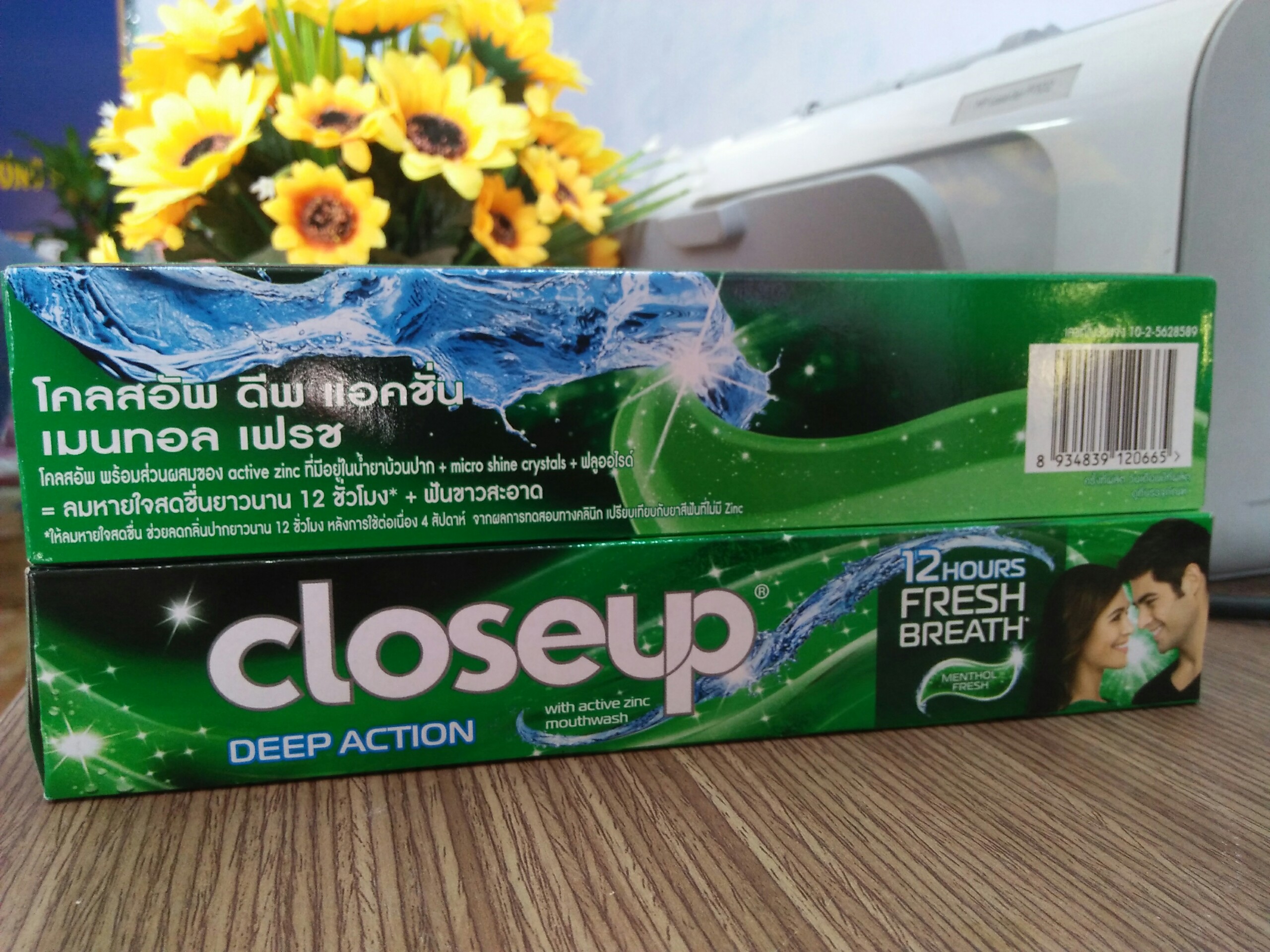 2 Hộp kem đánh răng Close up Thái 160g