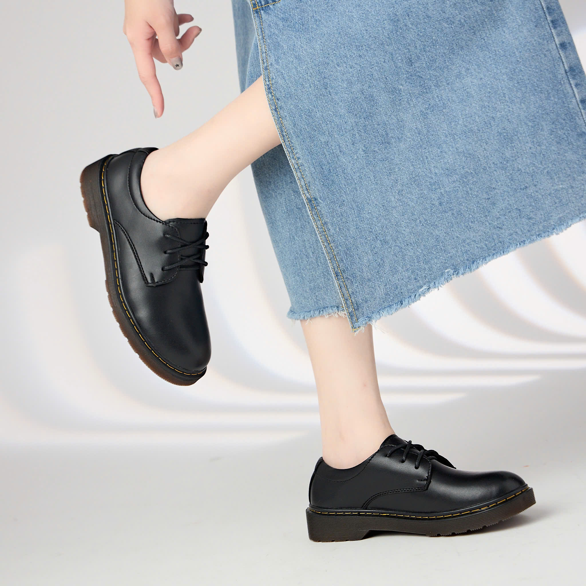 Giày Oxford MWC S121 (9637) - Giày Oxford Chất Liệu Da Kiểu Dáng Buộc Dây Basic