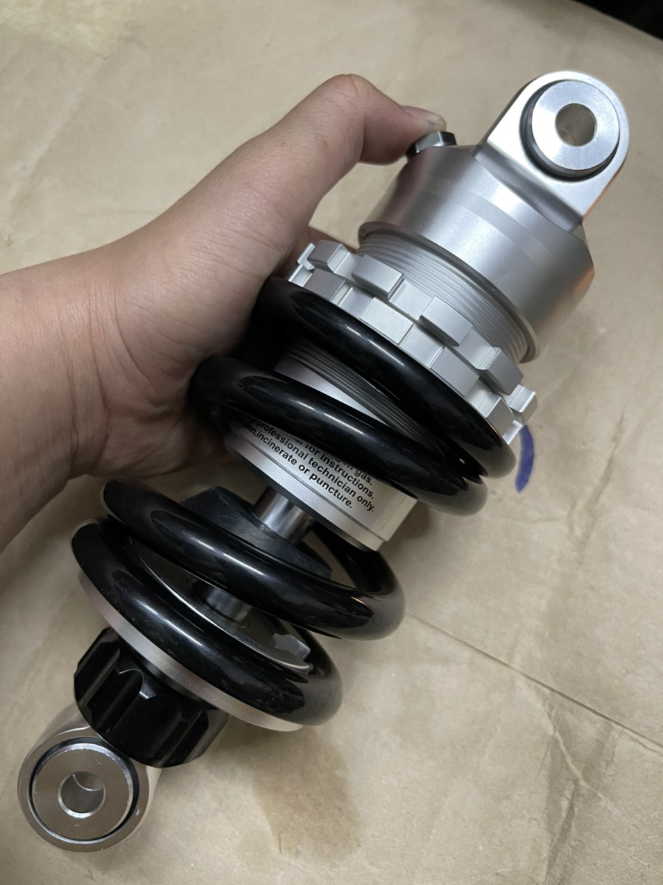 Phuộc nhún Ohlins Nitron gắn xe Ex 135 150