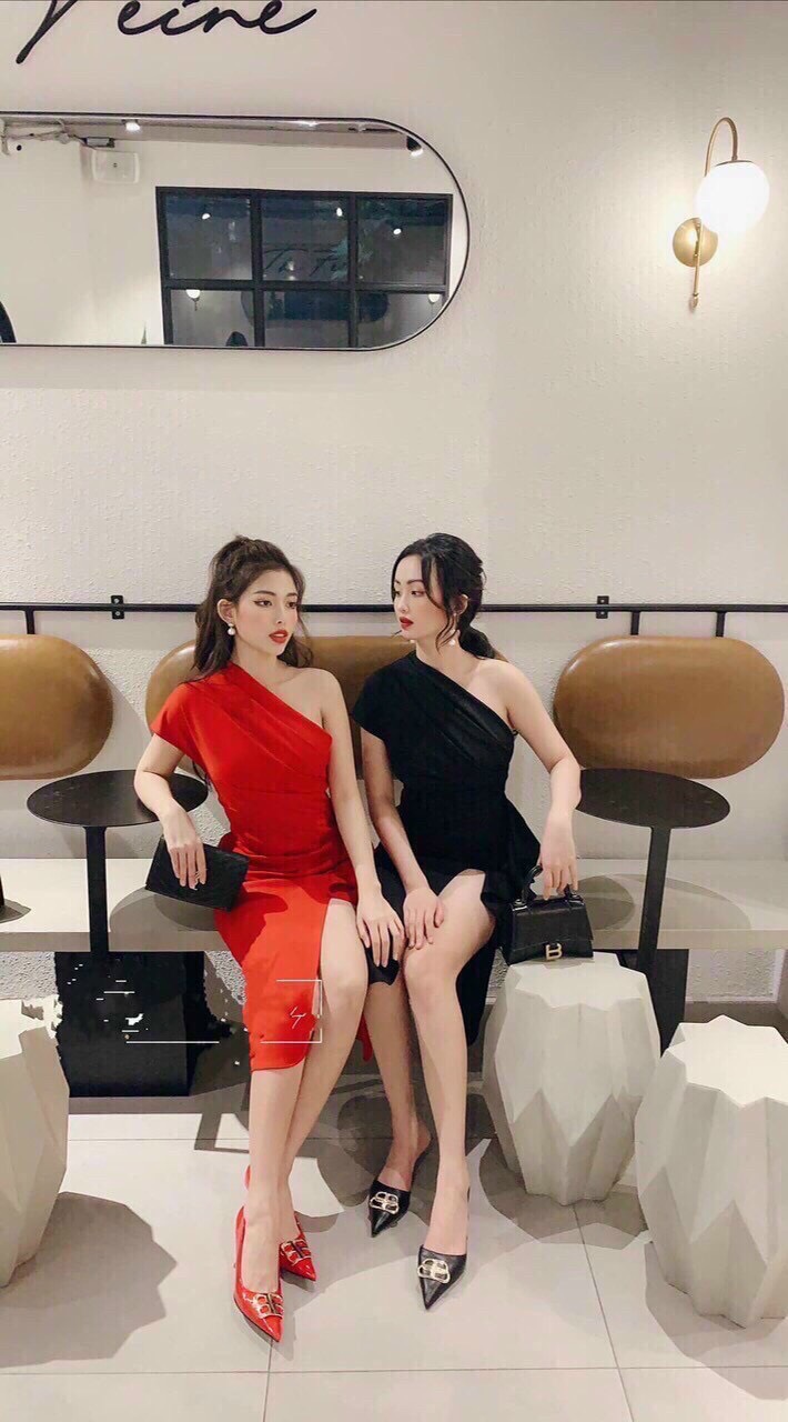 [HCM]Đầm lệch vai xếp ly cao cấp có mút ngực ba màu ( màu đen màu trắng và màu đỏ )