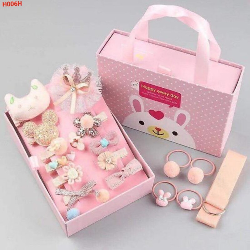 Hộp kẹp tóc cho bé gái 18 chi tiết, 7 màu với 7 loại hộp 18 chi tiết khác nhau. Kèm hộp có quai sách, quà tặng đáng yêu cho bé gái.