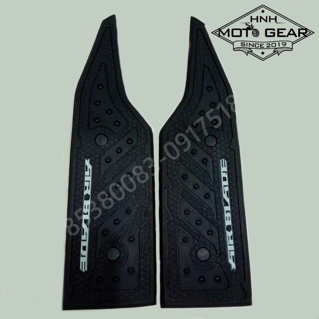 Thảm Để Chân Cao Su Cho Honda Air Blade (AB) 2018 2019 Nhập Thái còn màu đen