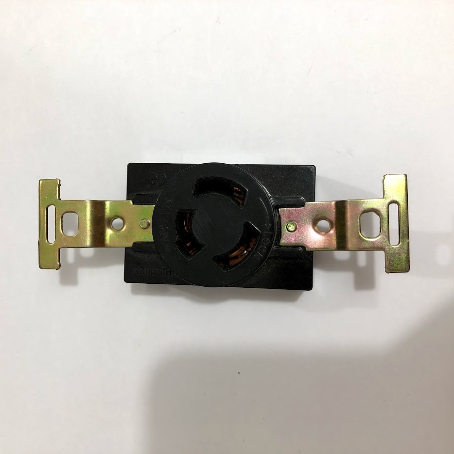Phích cắm 3 cực, Phích cắm 3 chấu