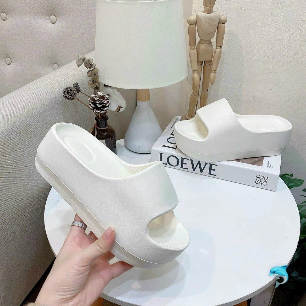 Molding slippers female the Tron Đế toaster-sample songs 2023