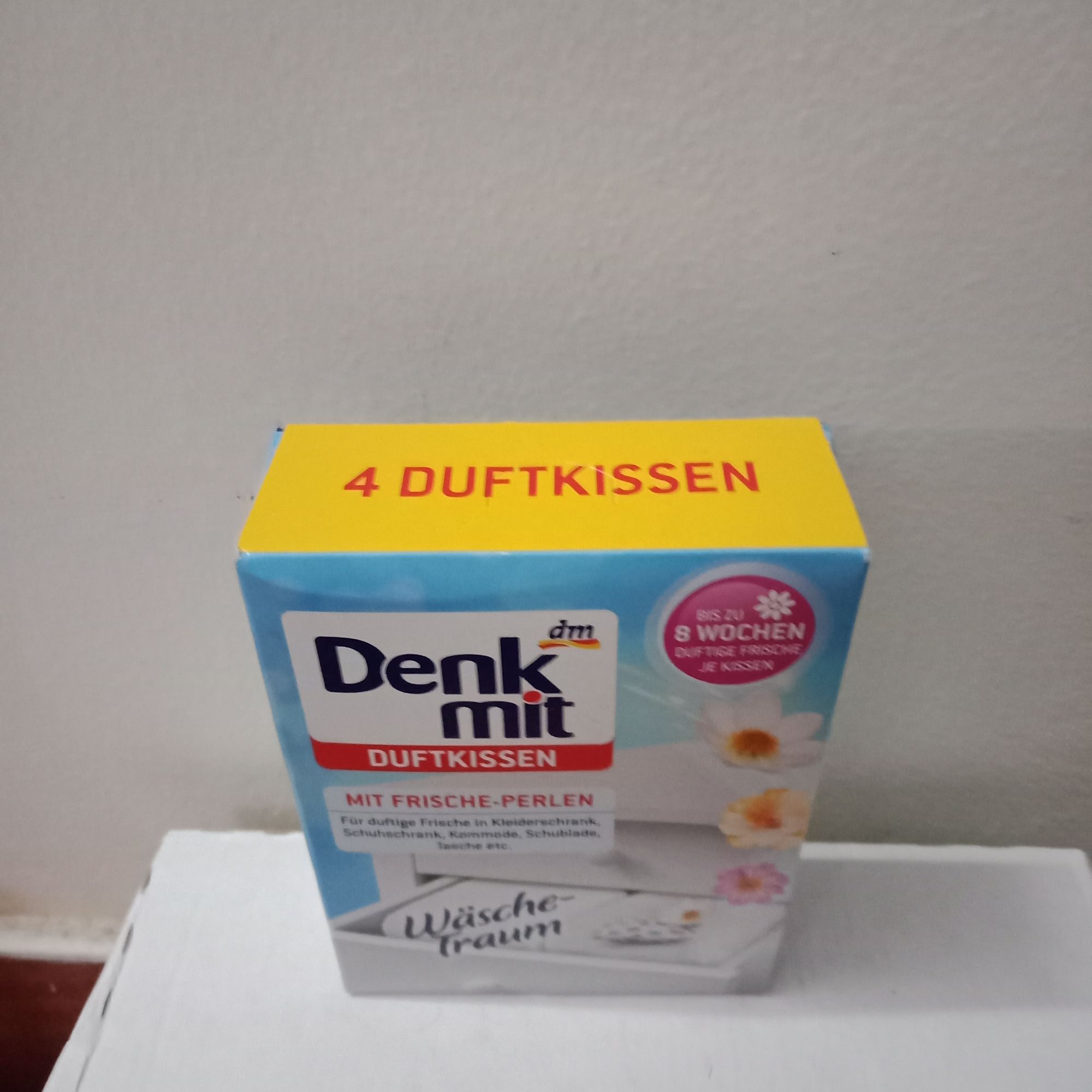Hộp 4 gói túi thơm tủ quần áo Denkmit  Đức