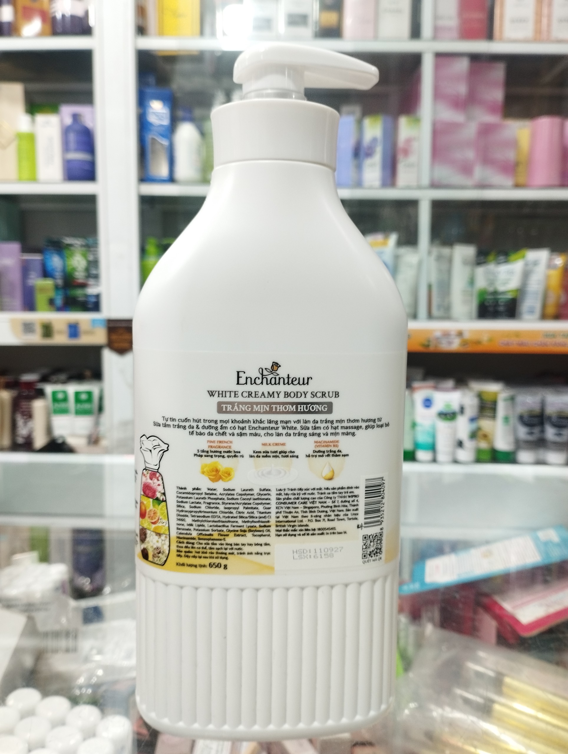 (VÀNG)SỮA TẮM ENCHANTEUR CÓ HẠT 650G