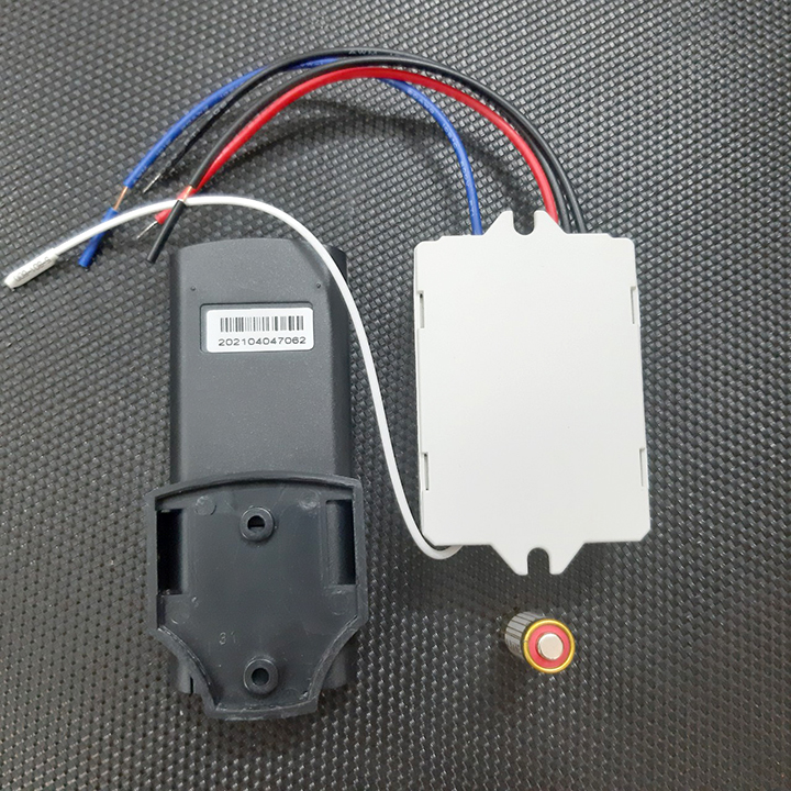 Công tắc điều khiển từ xa RF 1 cổng