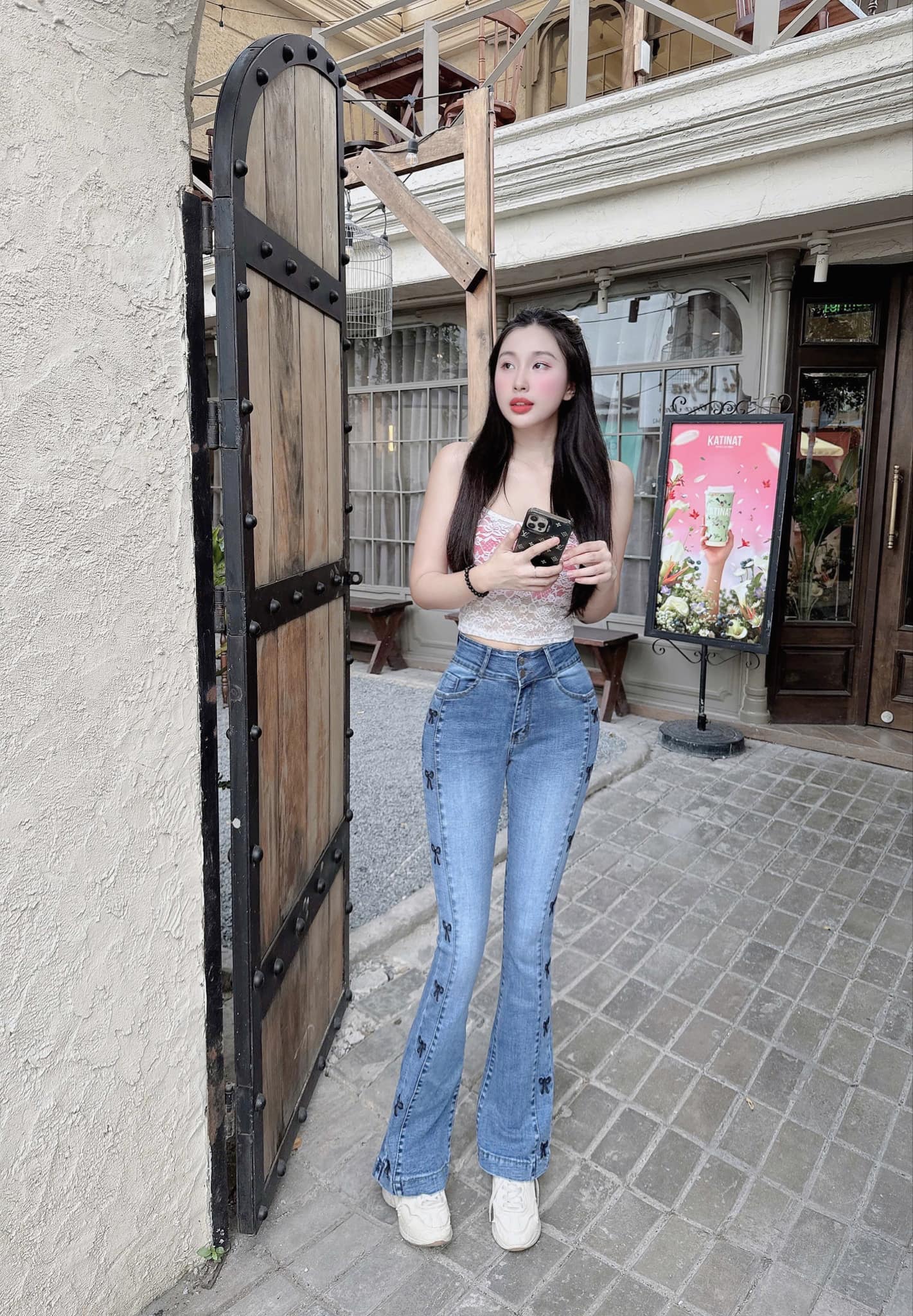 Quần Jeans Nữ Lưng Cao Ống Loe Thời Trang