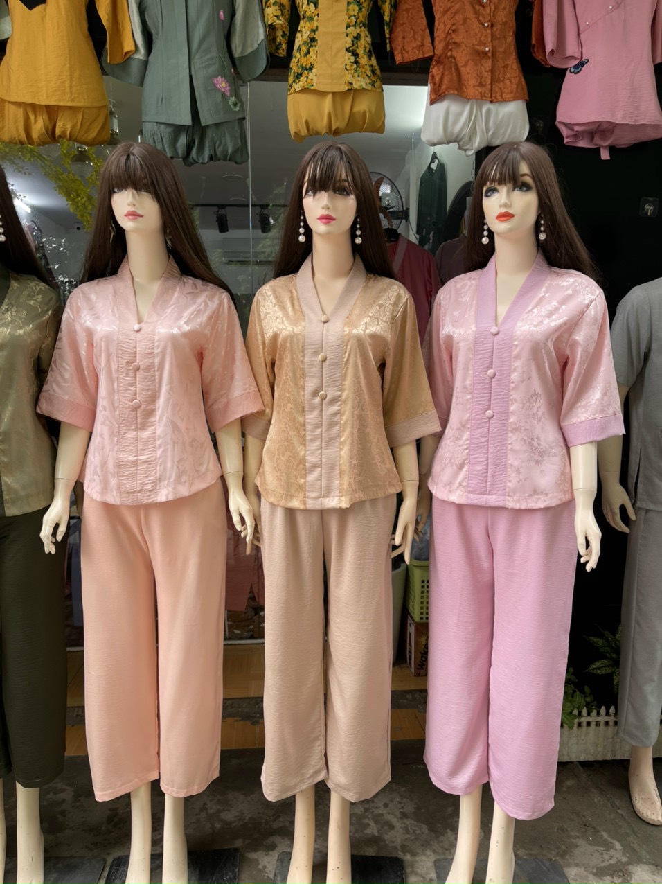 Đồ lam áo tràng bà lai gấm