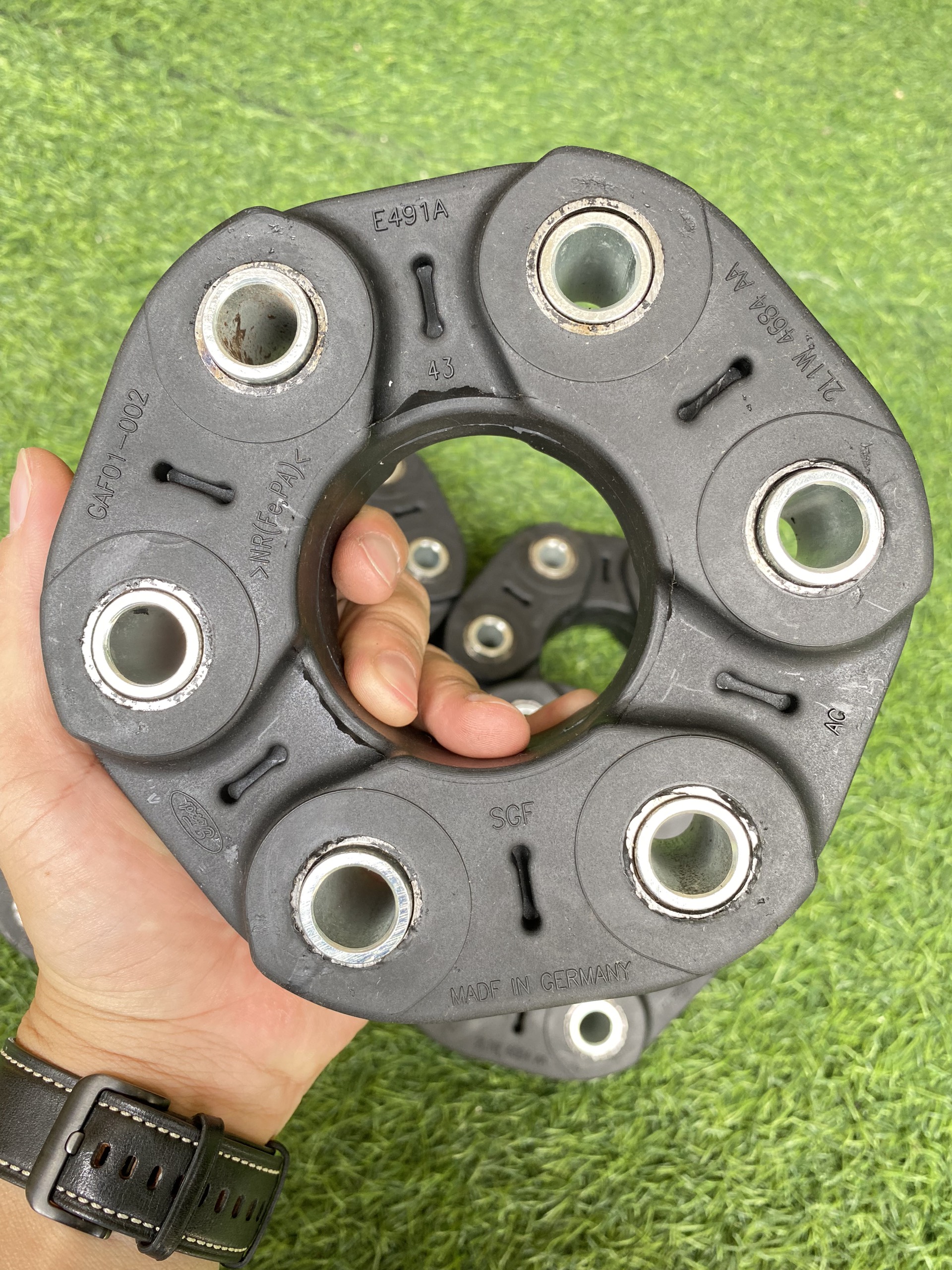 CAO SU LÁP DỌC ( 6 LỖ) FORD TRANSIT 2008-2022 CHUẨN FORD