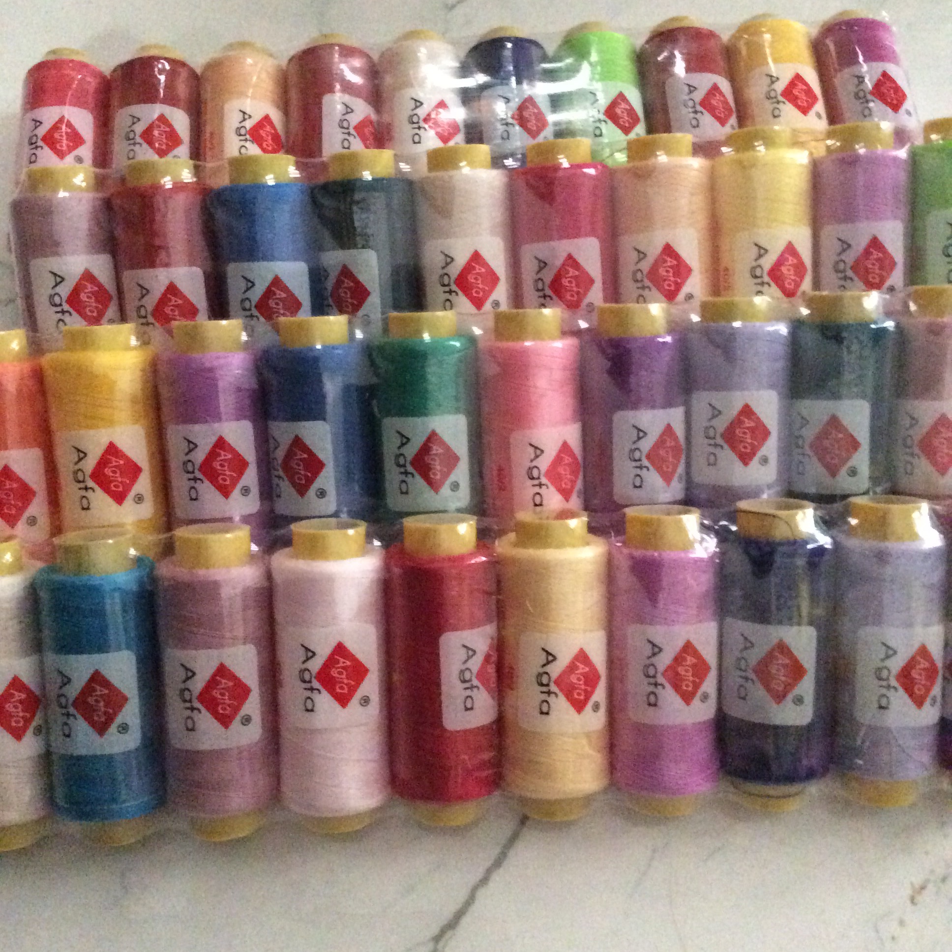 Chỉ màu nguyên lốc 10 cuộn đủ màu