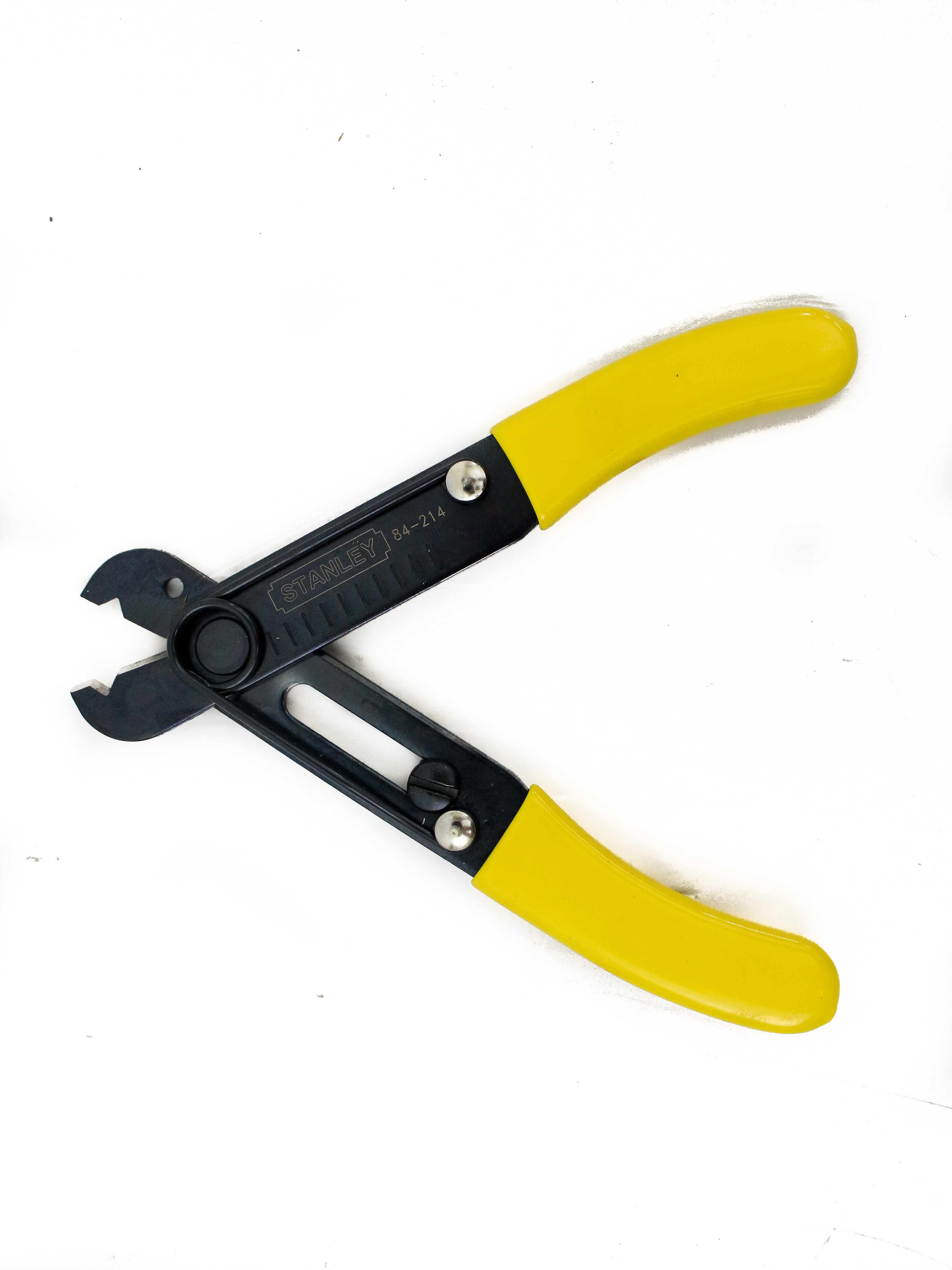Kềm tuốt dây 130mm Stanley 84-214-22