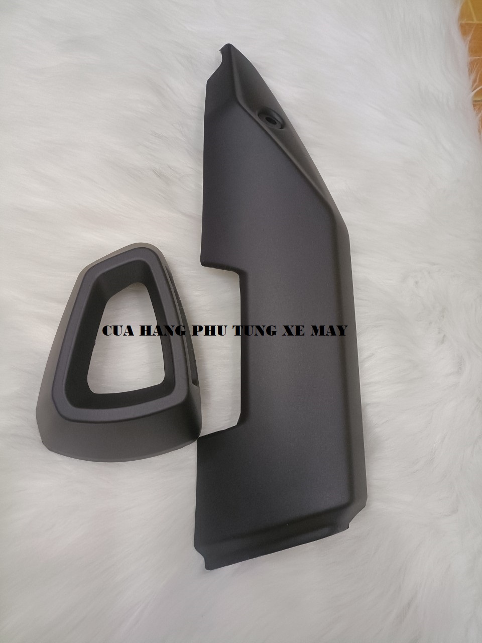 Ốp pô + đít pô Winner X V2 V3 đen nhám