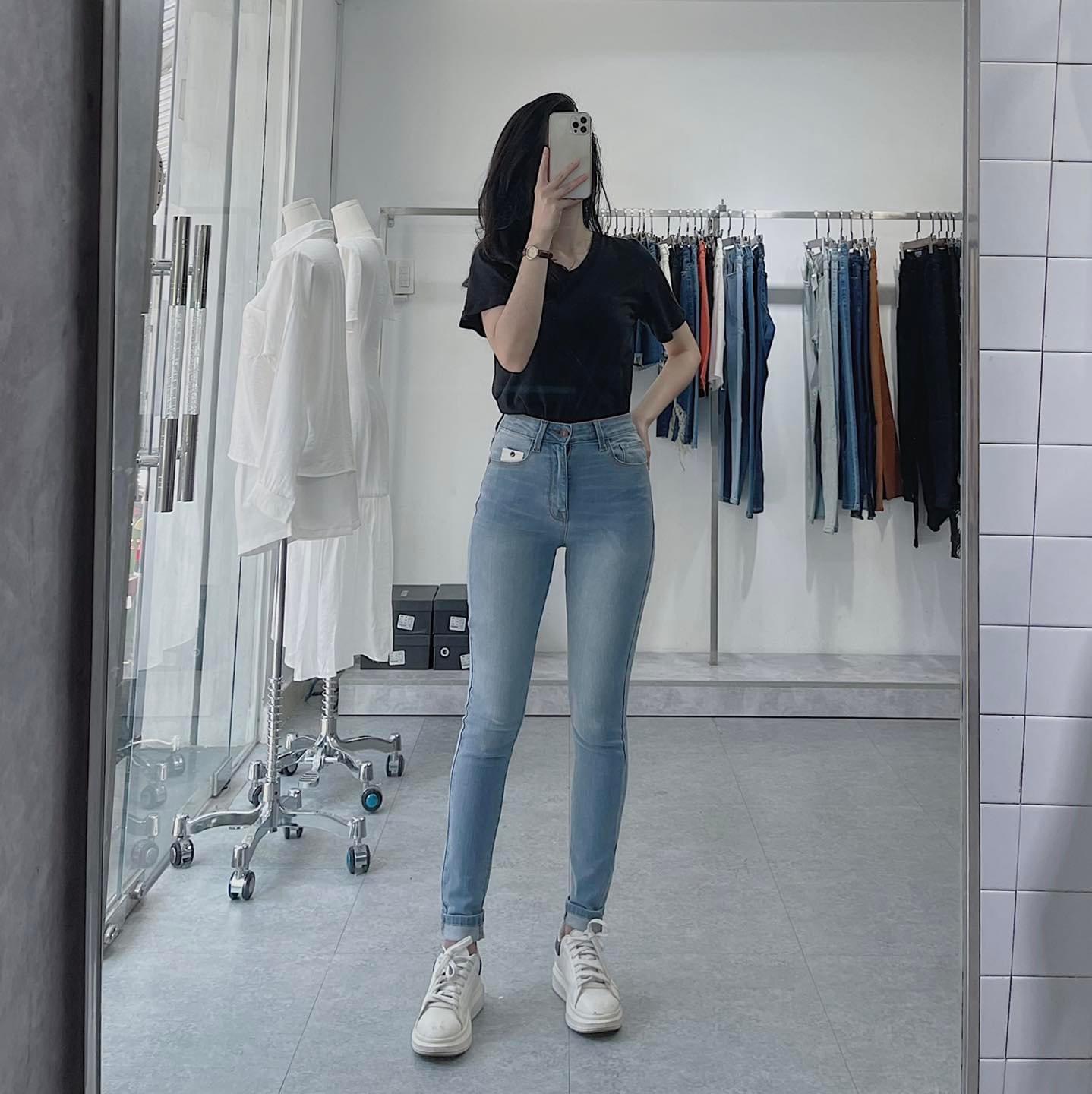 Quần Jeans Skinny Trơn Basic VNXK Móm Store