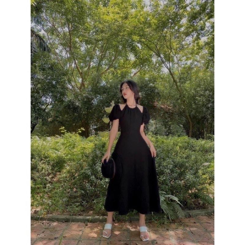 [ Có Bigsize ]Đầm cổ yếm 2 màu đen trắng hot trend mặc tết