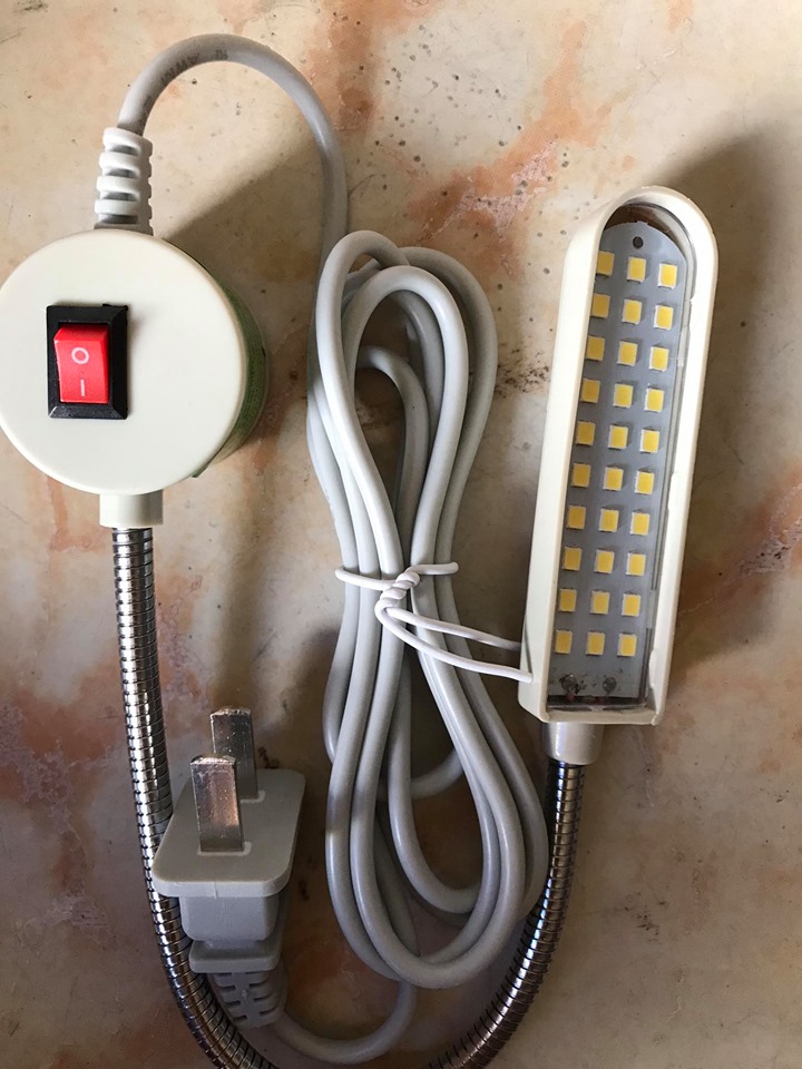 Đèn LED 30 bóng đế nam châm cho máy may