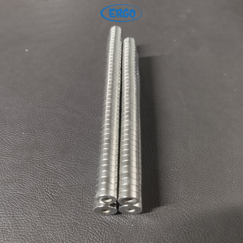 Nam châm đất hiếm có lỗ nhiều kích thước lực từ mạnh