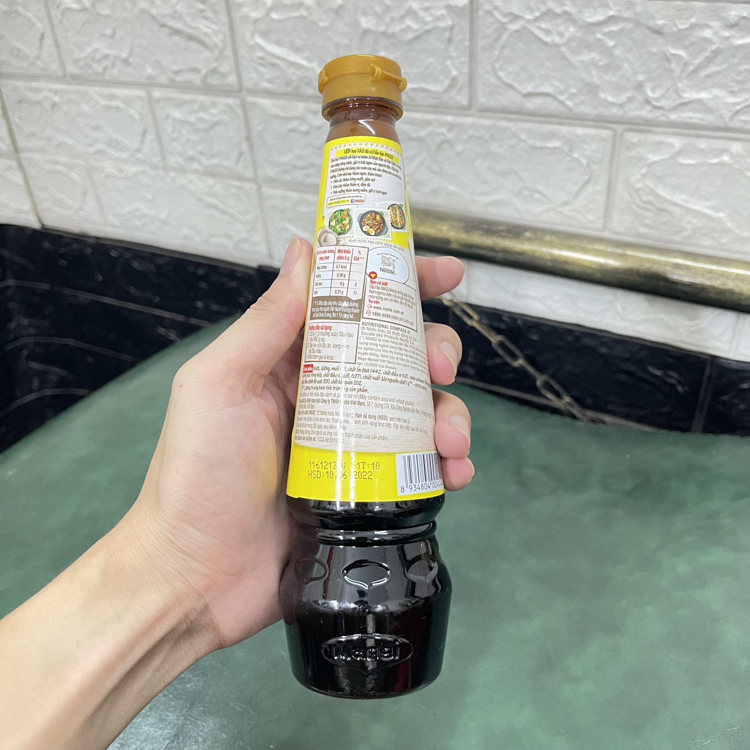Dầu hào Maggi chai 350g