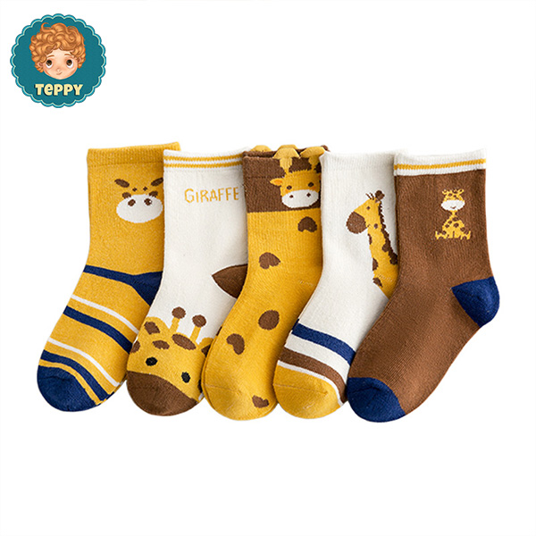 Set 5 đôi tất, vớ cho bé hình hươu cao cổ