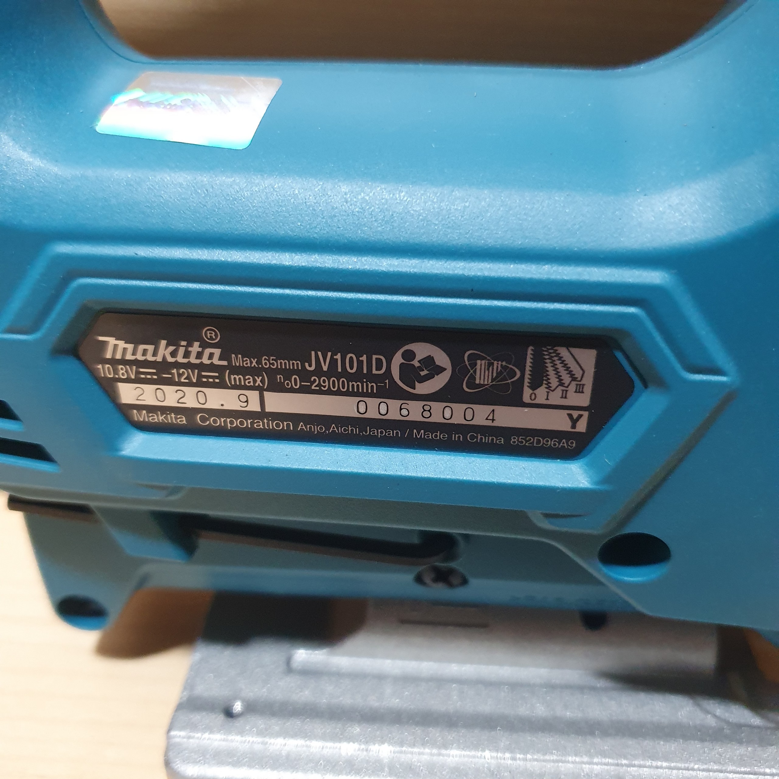 Máy cưa lọng dùng pin Makita JV101DZ 12V (Chưa kèm Pin & Sạc)