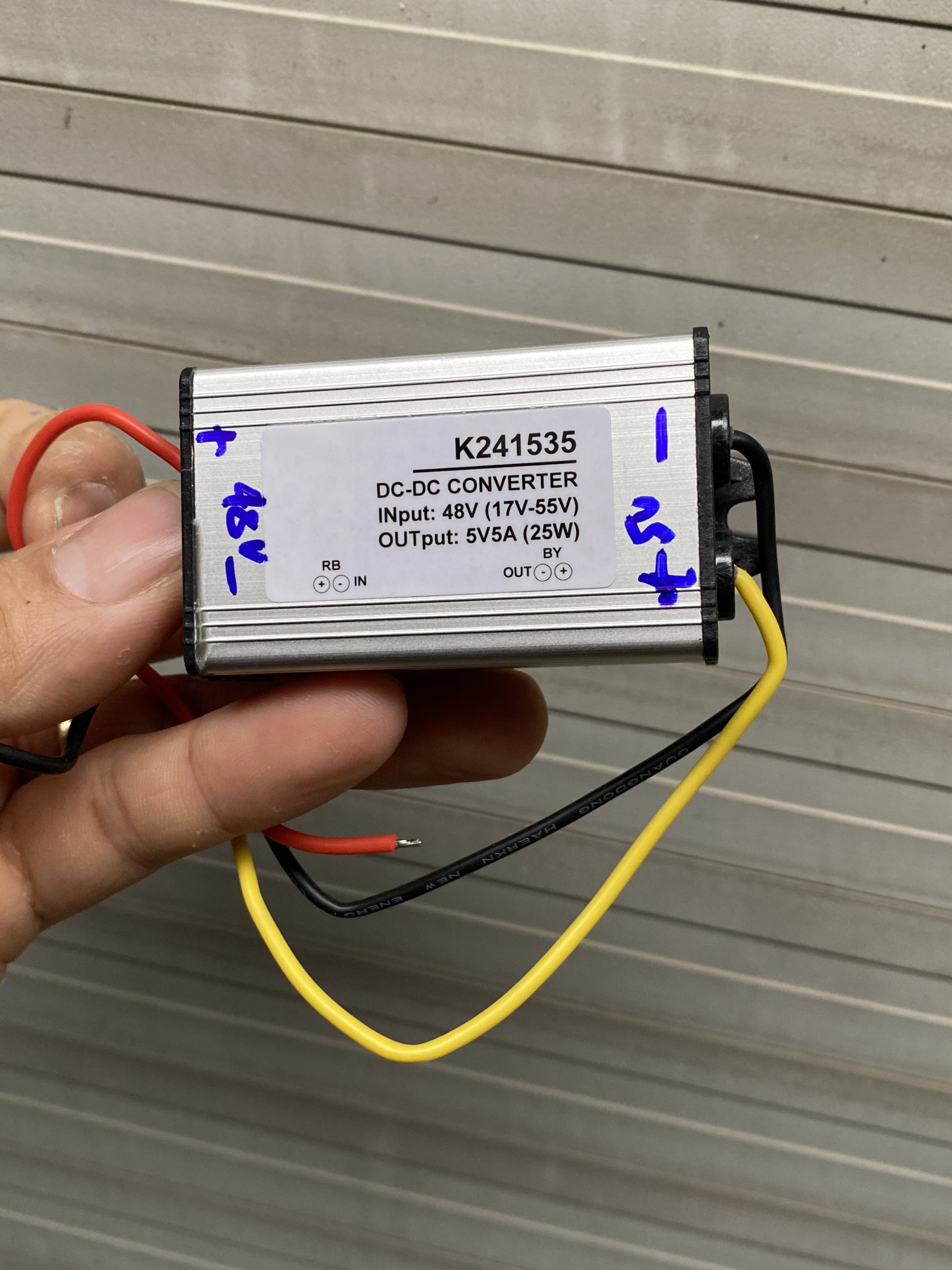 Mạch hạ áp điện DC 48V xuống điện DC 5V chống nước loại tốt