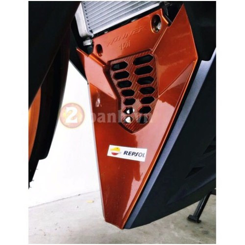 Chắn bùn trước gắn winner.