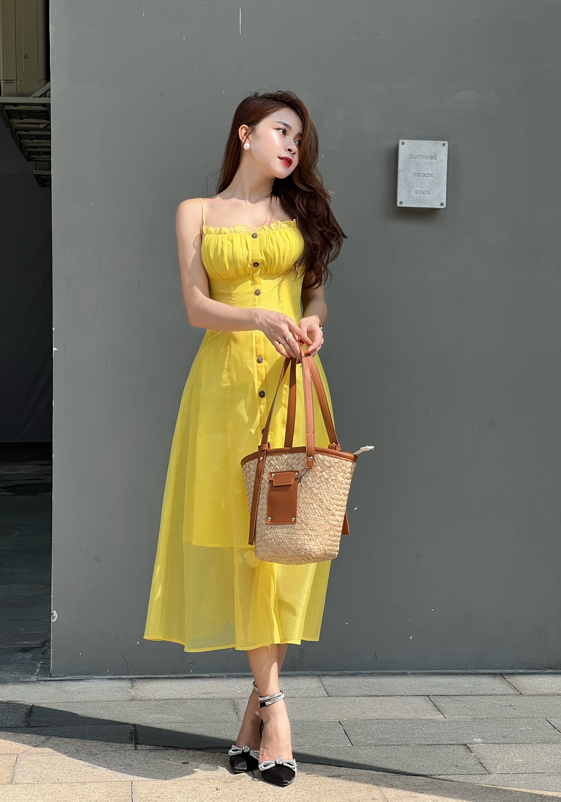 Đầm midi hai dây bèo nhún Joven