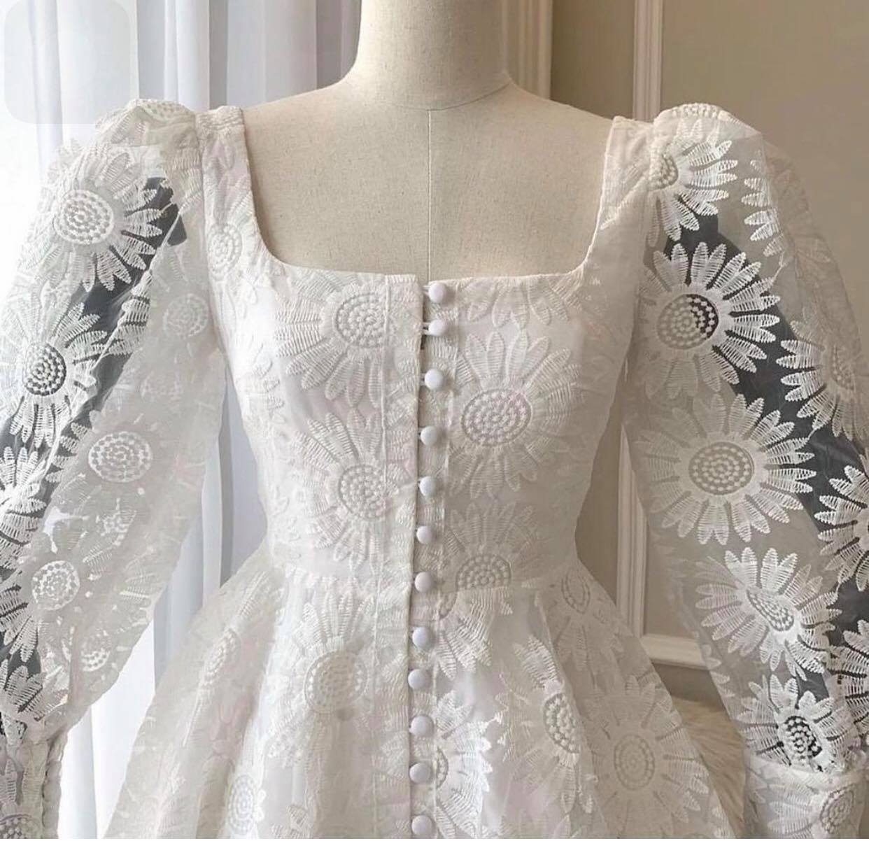 ĐẦM DỰ TIỆC REN HOA CÚC DAISY DRESS