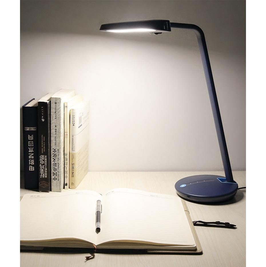 Đèn bàn Philips LED EyeCare Strider 66111 7.2W