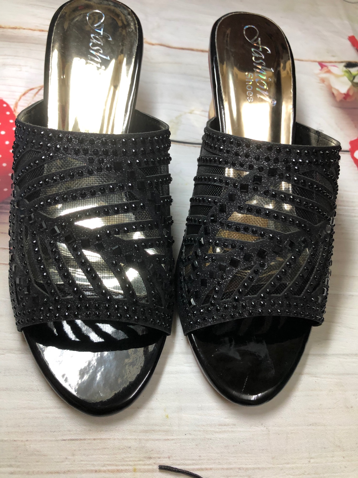Guốc quai đinh đa sang trọng size từ 35-39