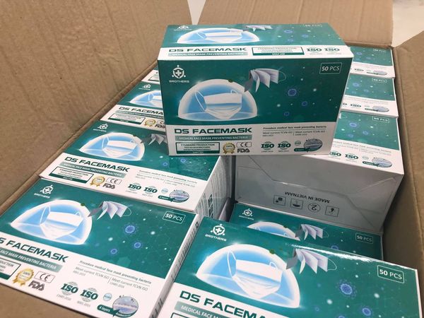 Khẩu trang kháng khuẩn 4 lớp