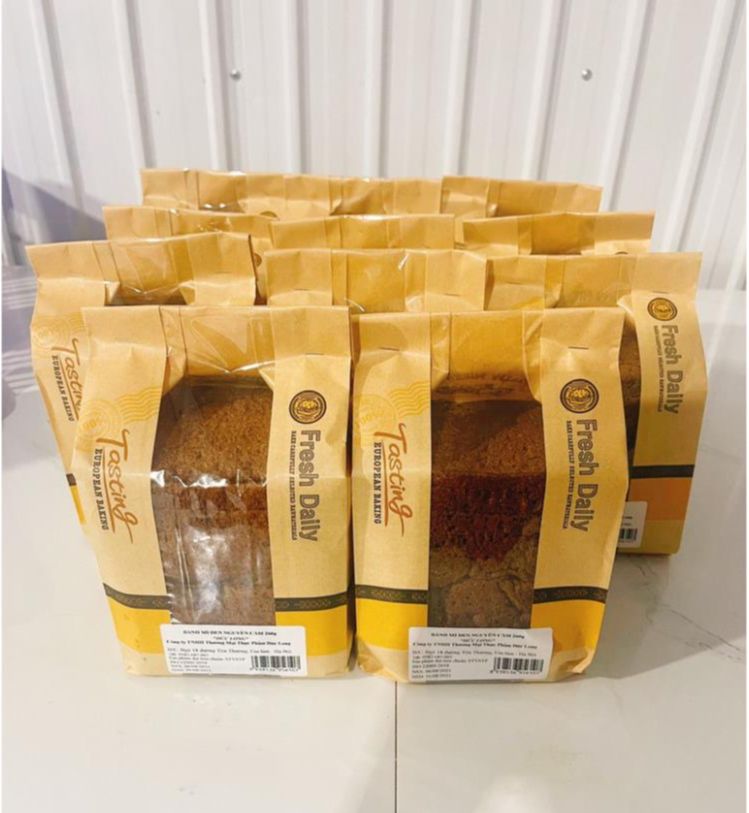 Bánh Mì Đen Nguyên Cám 260 Gram Đức Long (Bánh Mới Mỗi Ngày)