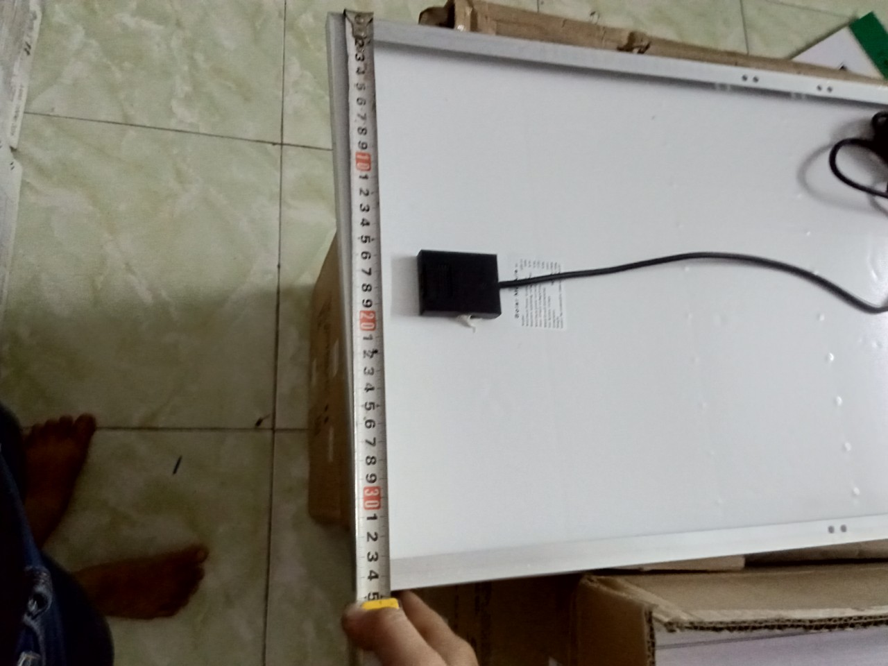 [HCM]Đèn pha năng lượng mặt trời 300W