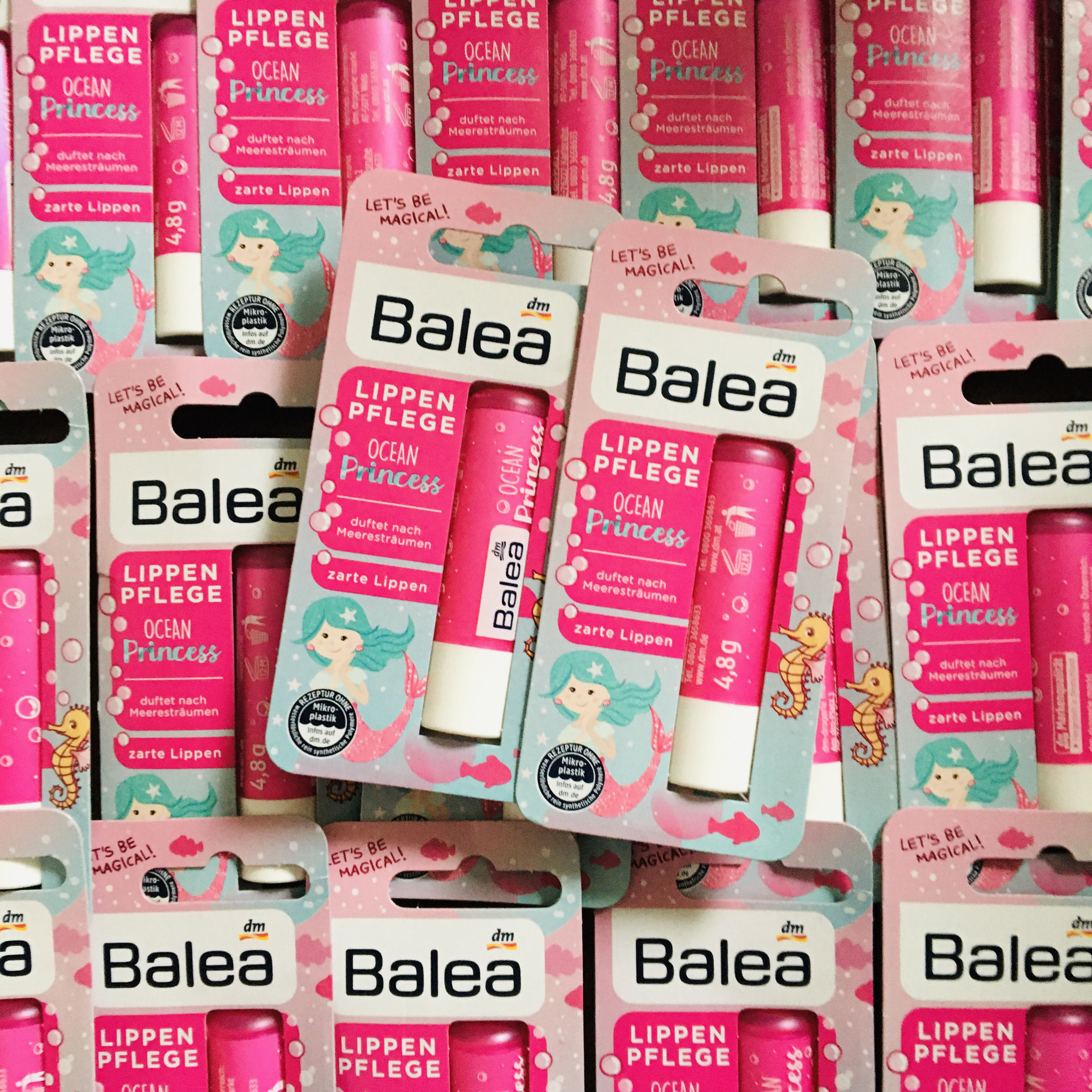 SON DƯỠNG MÔI BALEA TRẺ EM [Hàng nội địa Đức]