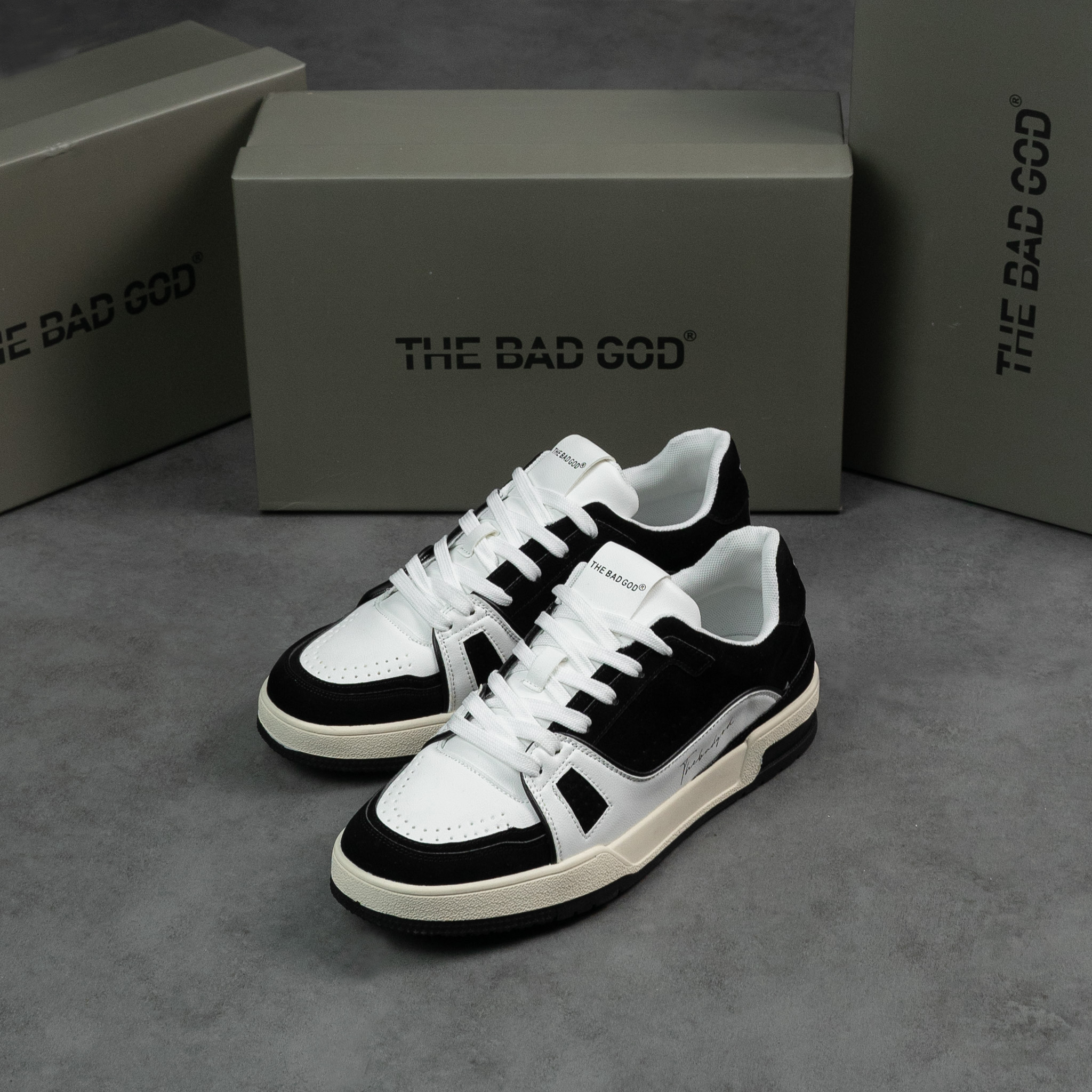 Giày sneaker The Bad God Suede Runner da lộn