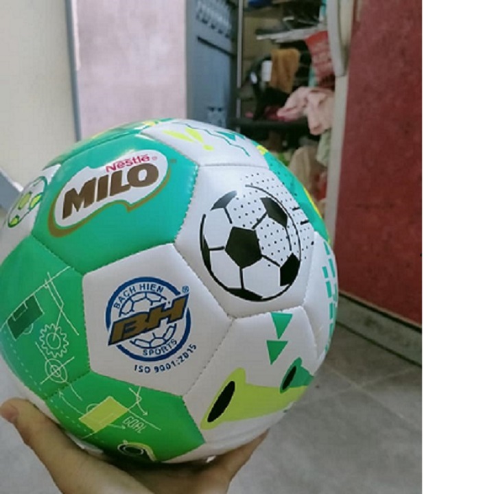 BÓNG ĐÁ CHO BÉ. HÀNG KM CỦA MILO.
