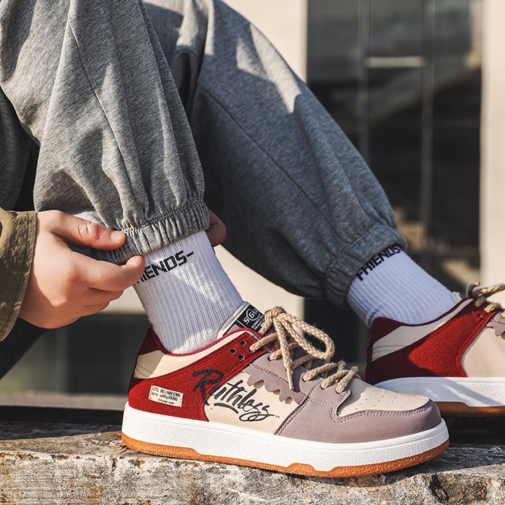 Giày sneaker nam Chukky đơn giản bắt mắt màu nổi bật