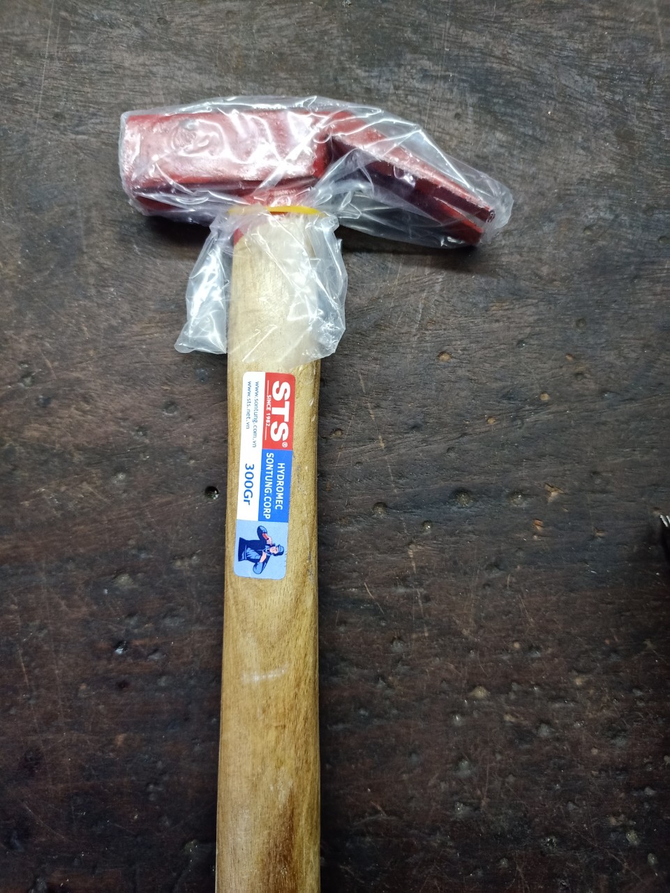 BÚA ĐÓNG ĐINH CÁN GỖ 300G