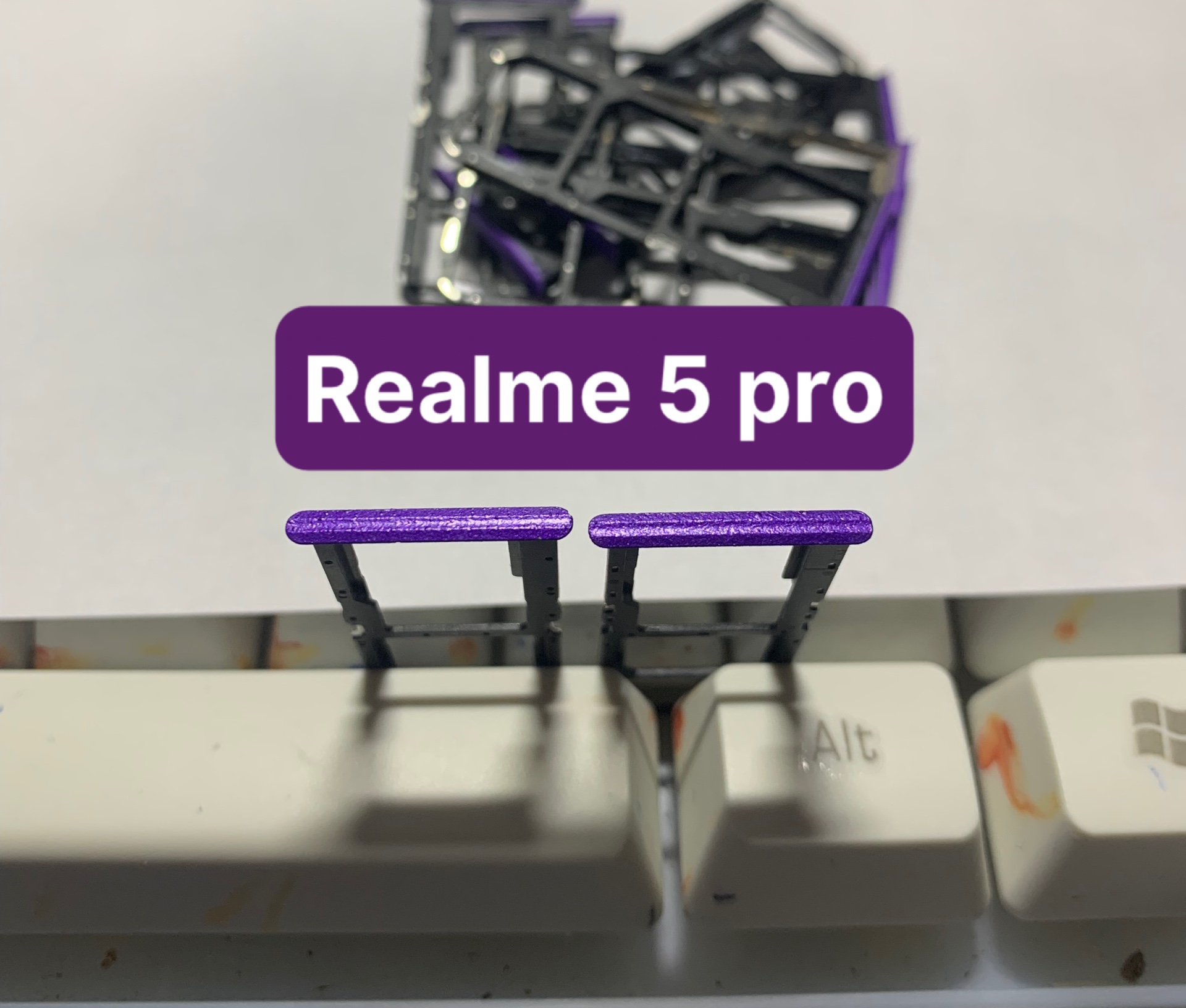 Khay sim Realme 5 pro