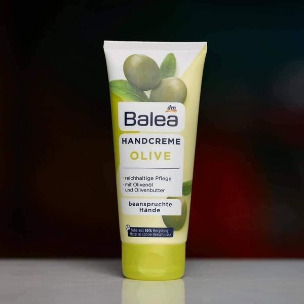Kem dưỡng da tay Balea  Olive