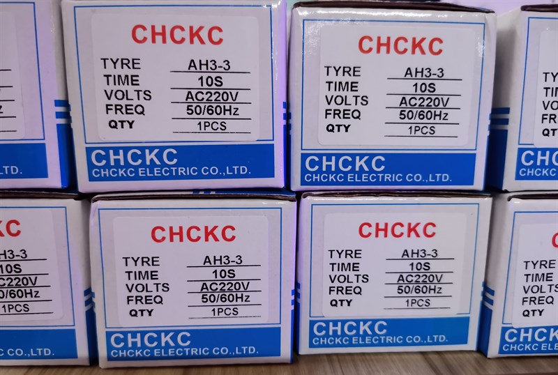 Timer đơn AH3-3 220VAC có kèm chân đế 8 chân tròn