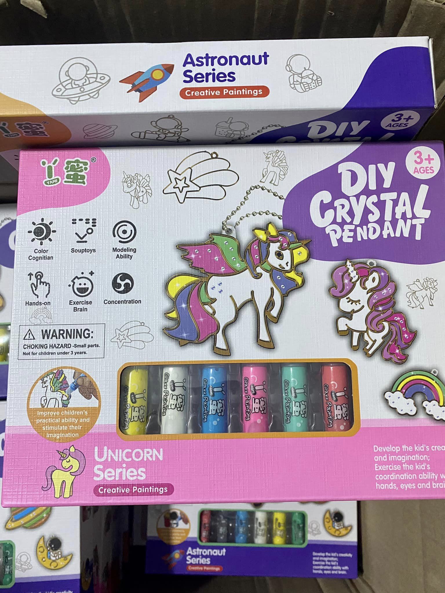 DIY kid 3D rhinestone keychain set toy (can be pendant, keychain, cute bracelet)