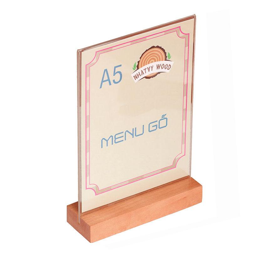 Menu để bàn quán cafe standee để bàn nhà hàng kệ menu mica để bàn đế gỗ Nhatvywood A5-NV5101
