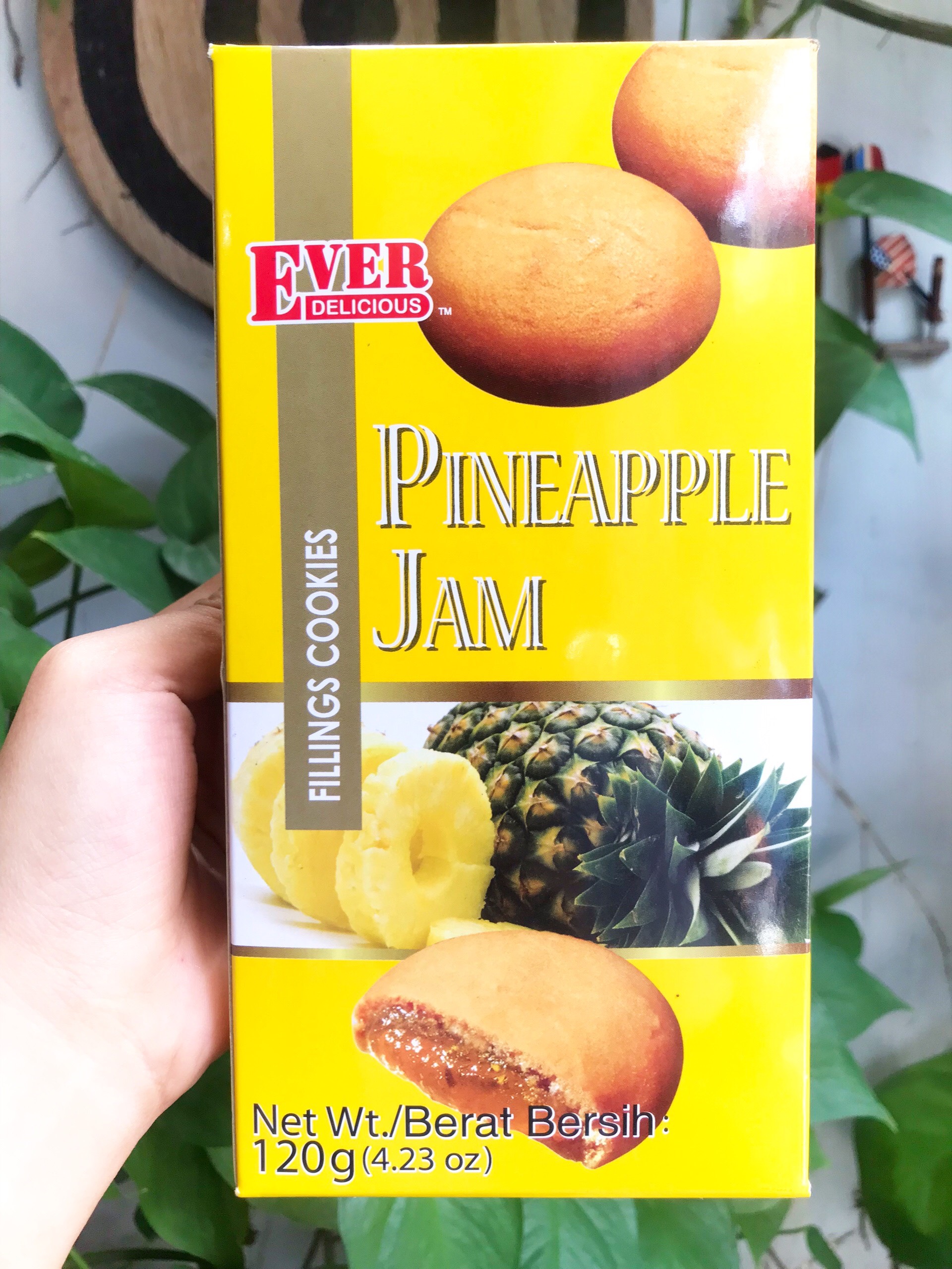 Bánh Quy Nhân Mứt Dứa Ever Delicious Cookies (Hộp 120g)
